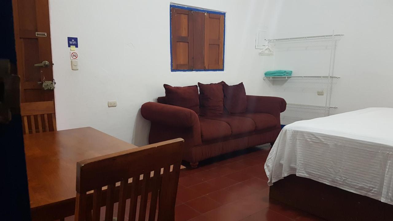 Tapihouse Hostel Las Penitas Exterior photo